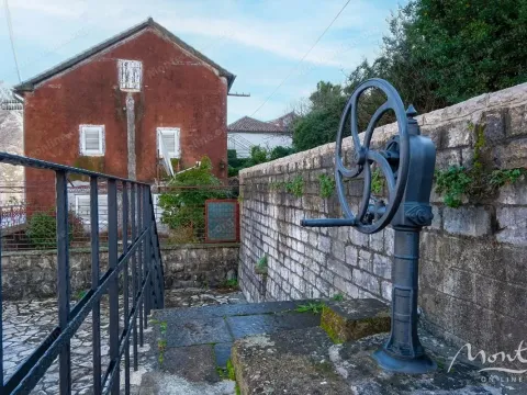 Prodaja, kuća, 126m², Kostanjica, Kotor - image 21