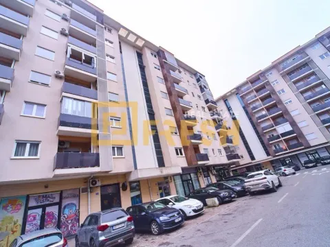 Prodaja, dvosoban stan, 66m², City Kvart, Podgorica - image 1