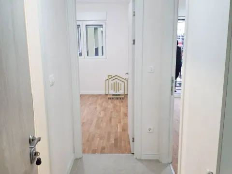 Izdavanje, jednosoban stan, 40m², Pobrežje, Podgorica - image 5