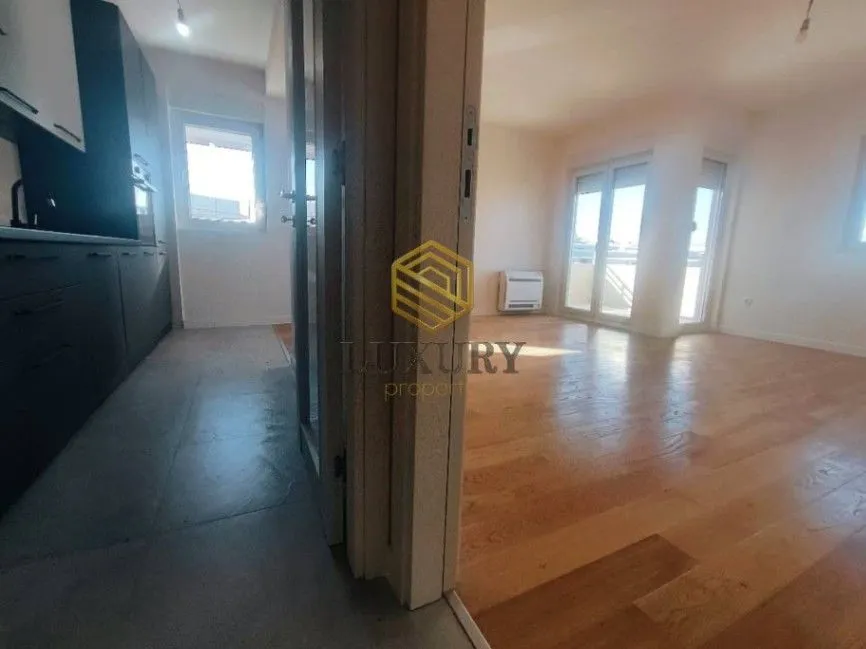 Rent, two bedroom apartment, 75m², Central Point, Podgorica
