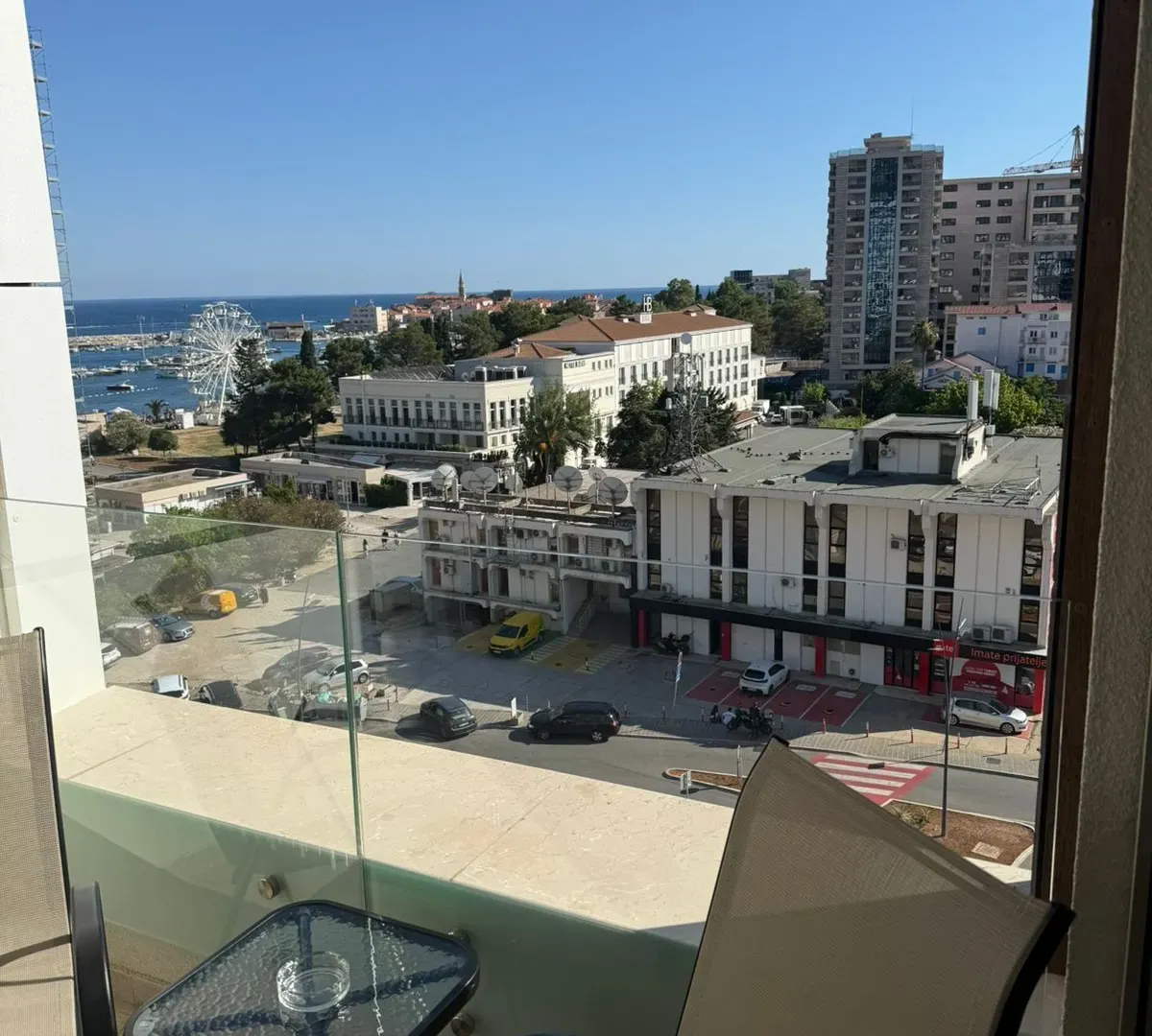 Rent, one bedroom apartment, 52m², Centar, Budva