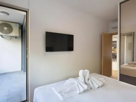 Prodaja, dvosoban stan, 55m², Bečići, Budva - image 7