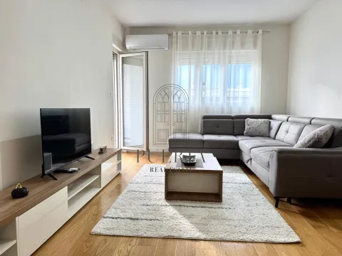 Sale, one bedroom apartment, 49m², Central Point, Podgorica - image 2