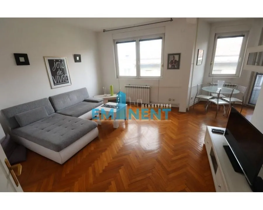 Izdavanje, dvosoban stan, 63m², Stari Grad, Beograd