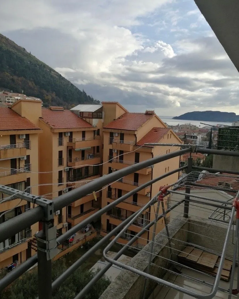 Rent, one bedroom apartment, 53m², Lazi, Budva
