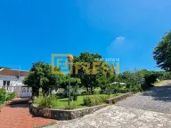 Izdavanje, kuća, 250m², Mareza, Podgorica - image 1