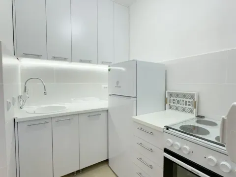 Prodaja, jednosoban stan, 24m², Autobuska stanica, Podgorica - image 6