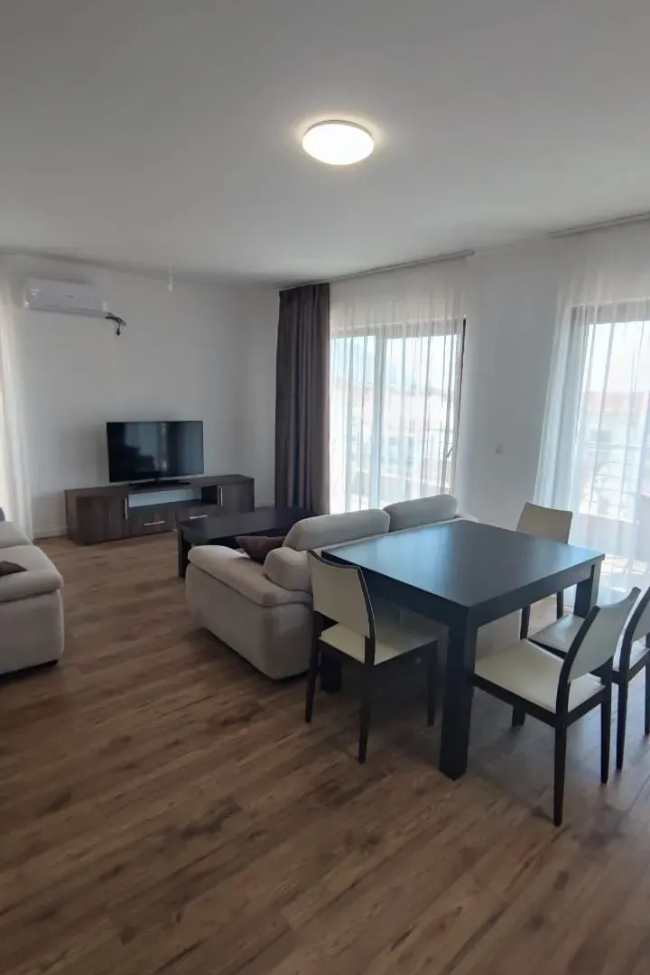 Prodaja, trosoban stan, 85m², Velji Vinogradi, Budva