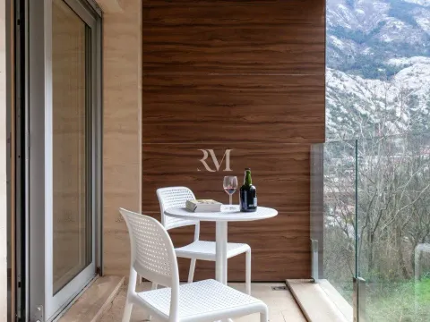 Rent, one bedroom apartment, 61m², Škaljari, Kotor - image 6