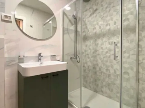 Izdavanje, jednosoban stan, 47m², Central Point, Podgorica - image 9