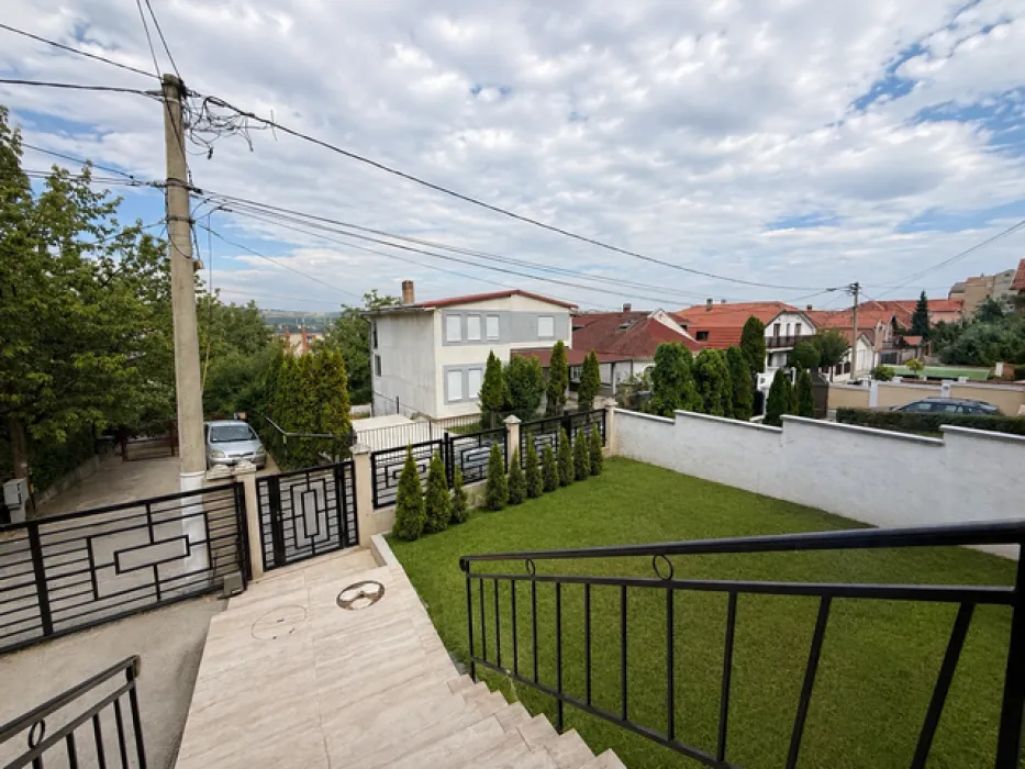 Rent, house, 240m², Zvezdarska Šuma, Zvezdara Sve Podlokacije
