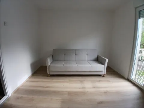 Izdavanje, dvosoban stan, 58m², Vašarište, Jagodina - image 23