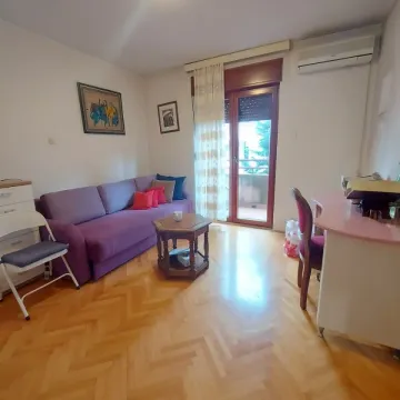 Prodaja, trosoban stan, 108m², Malo Brdo, Podgorica - image 11