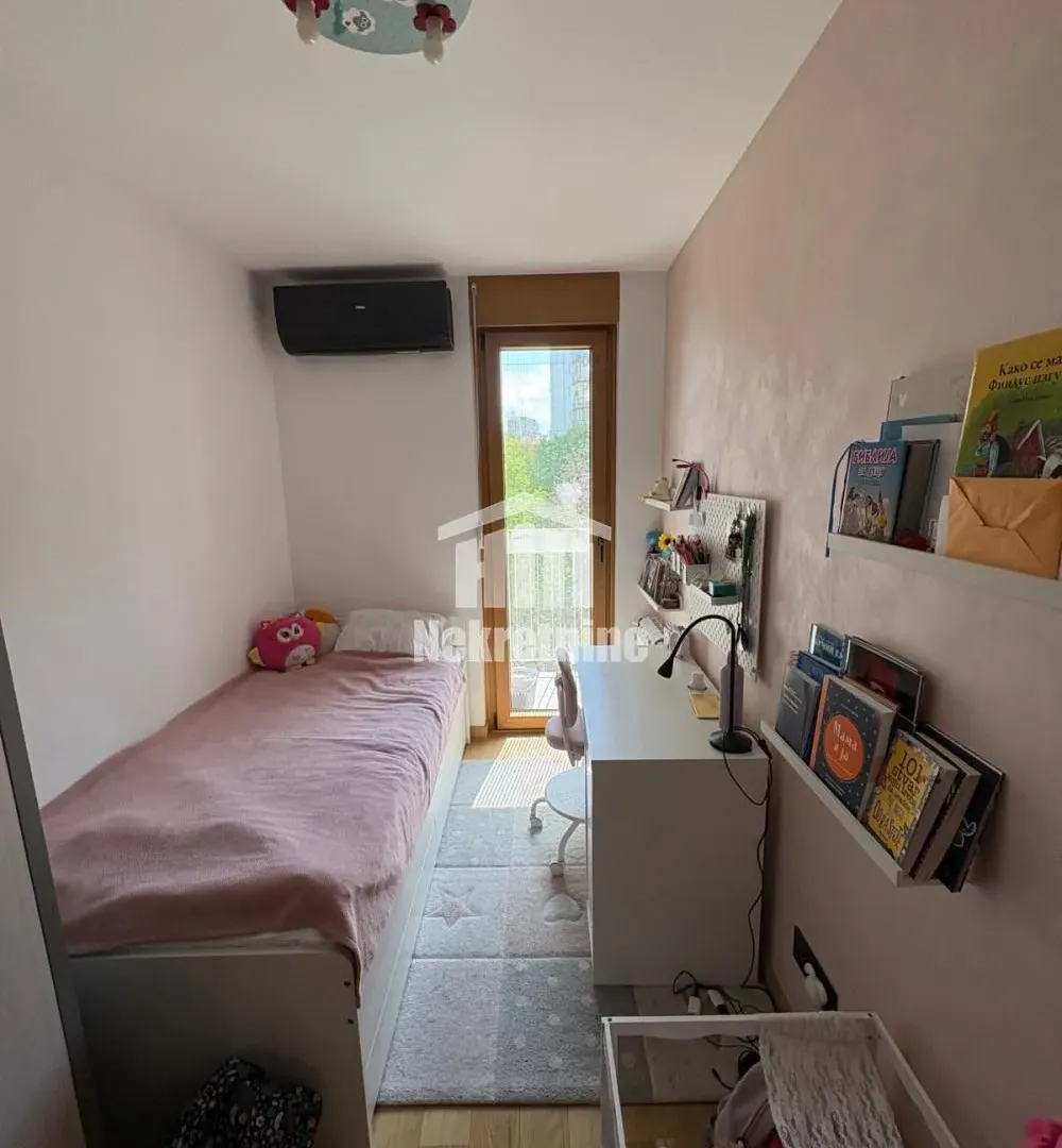 Prodaja, trosoban stan, 74m², Stari Grad, Beograd