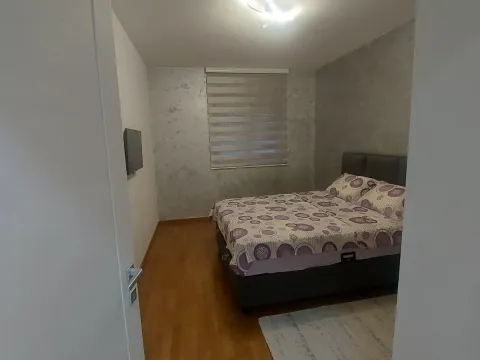 Izdavanje, dvosoban stan, 70m², Zabjelo, Podgorica - image 7