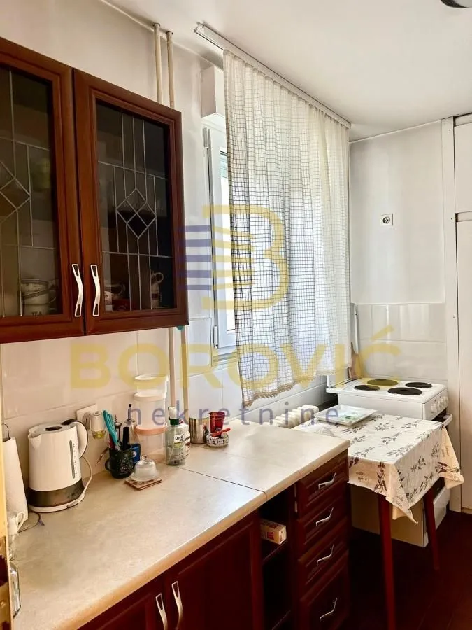 Izdavanje, dvosoban stan, 64m², Retenzija, Beograd