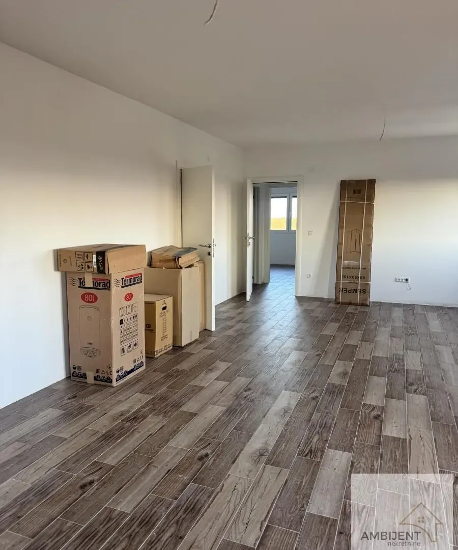 Prodaja, trosoban stan, 71m², Stari Banovci, Stara Pazova