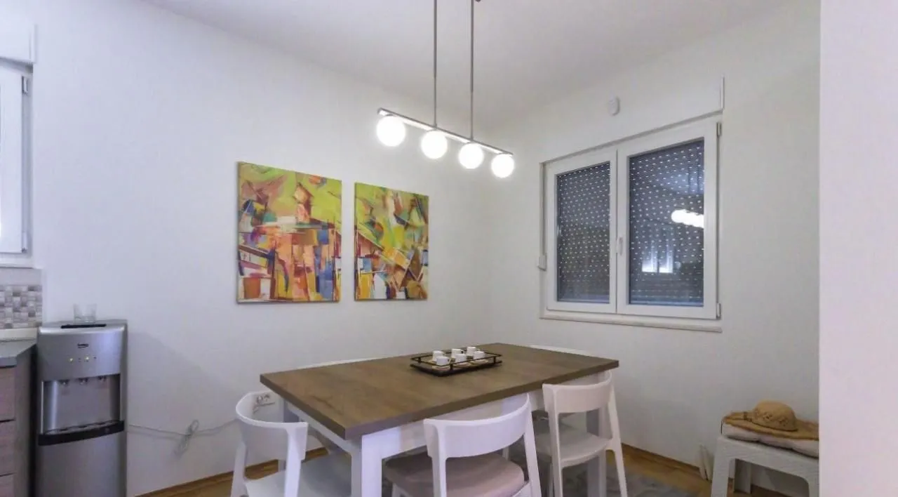 Izdavanje, kuća, 167m², Gorice, Bijelo Polje