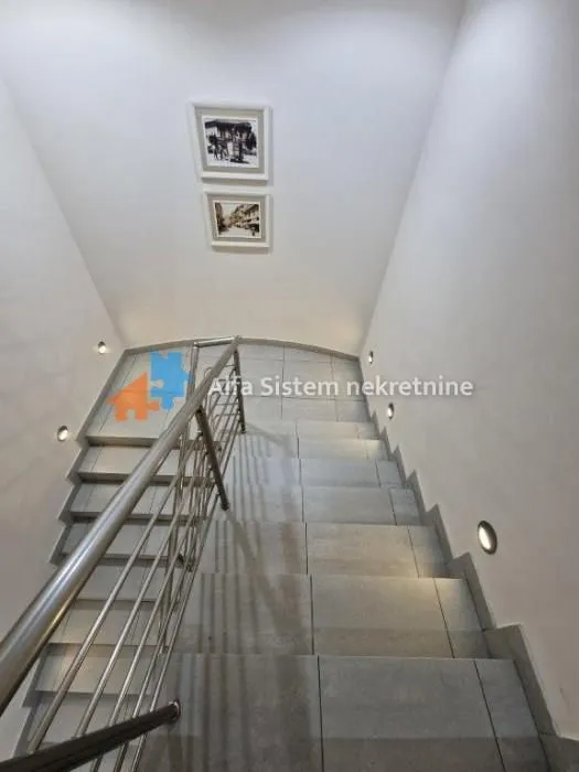 Rent, office space, 216m², Stari Grad, Beograd