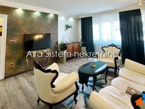 Rent, three bedroom apartment, 77m², Vračar Sve Podlokacije, Beograd - image 1