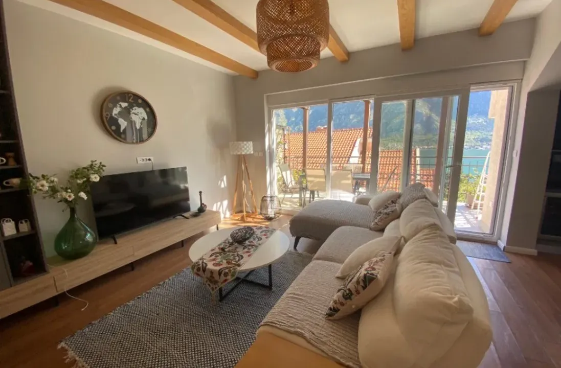 Sale, two bedroom apartment, 97m², Prčanj, Kotor