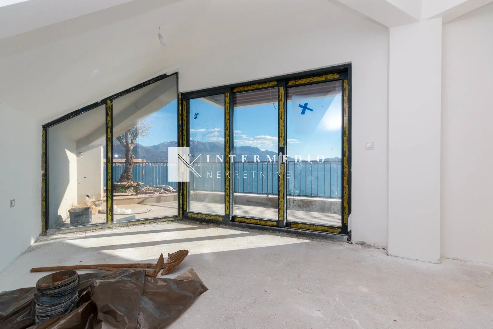 Prodaja, trosoban stan, 142m², Bijela, Herceg Novi
