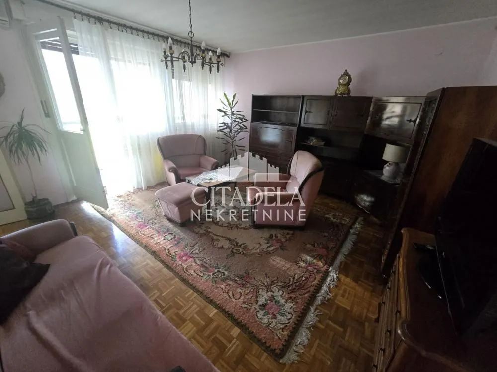 Prodaja, dvosoban stan, 70m², Zemun Sve Podlokacije, Beograd