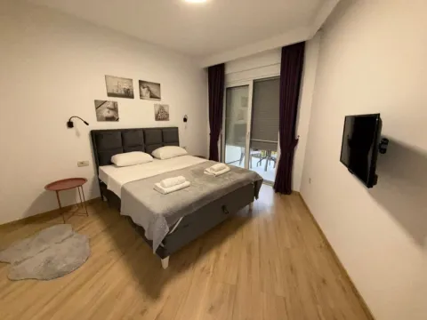 Izdavanje, jednosoban stan, 51m², Seljanovo, Tivat - image 3