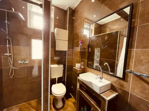 Rent, three bedroom apartment, 60m², Dorćol Sve Podlokacije, Beograd - image 7