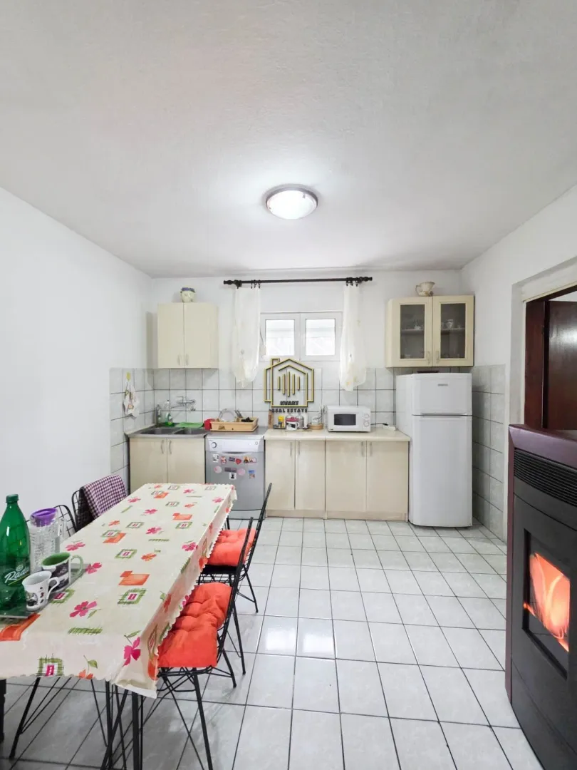 Prodaja, kuća, 115m², Tološi, Podgorica