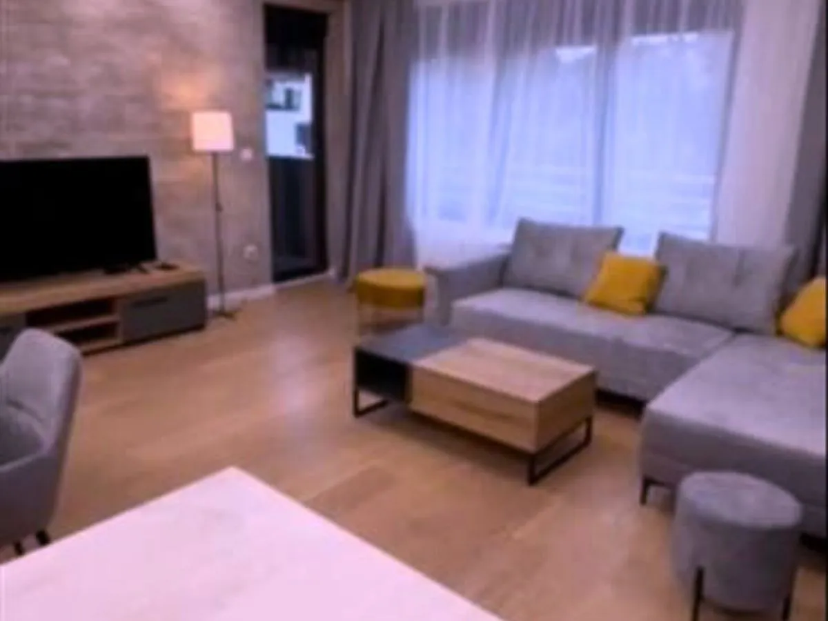 Rent, four bedroom apartment, 83m², Vračar Hram, Vračar Sve Podlokacije