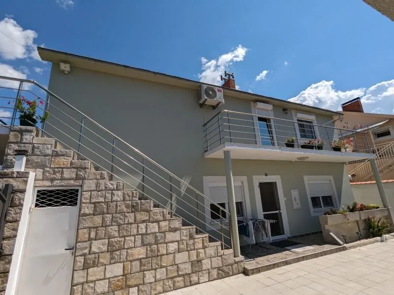 Prodaja, kuća, 200m², Bar, Crna Gora