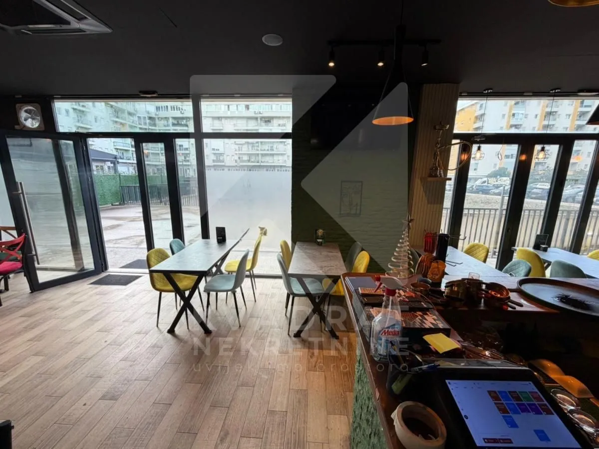 Sale, office space, 77m², Stari Aerodrom, Podgorica
