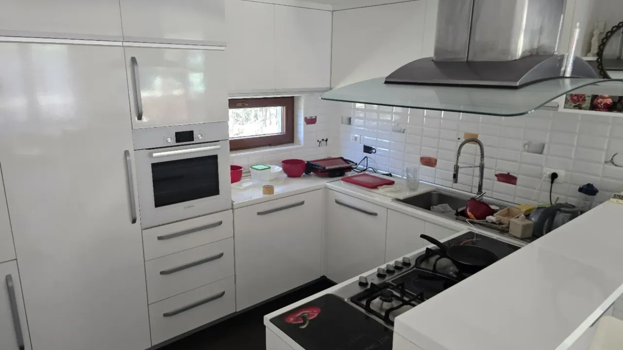 Izdavanje, kuća, 160m², Mirac, Kotor