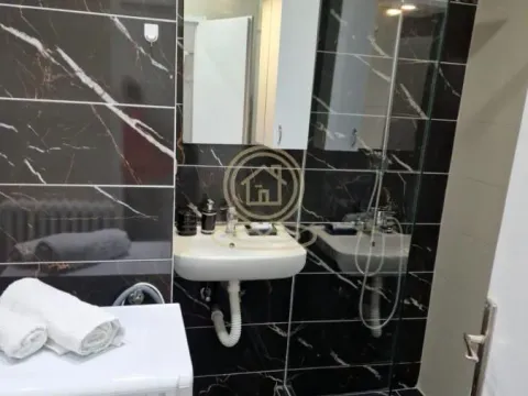 Rent, three bedroom apartment, 75m², Vračar Sve Podlokacije, Beograd - image 6