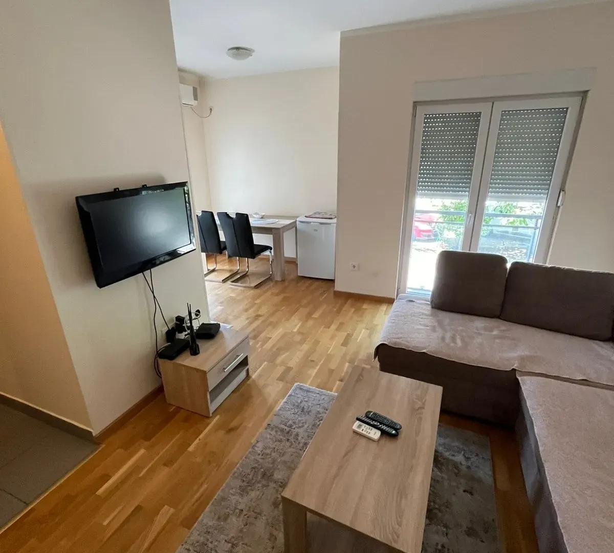 Izdavanje, jednosoban stan, 40m², Zabjelo, Podgorica