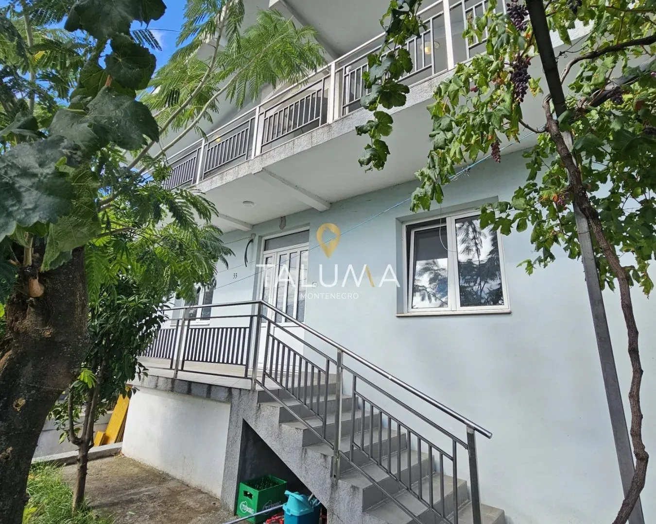 Izdavanje, kuća, 210m², Masline, Podgorica