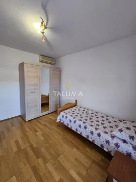 Rent, house, 216m², Dalmatinska ulica, Podgorica - image 14