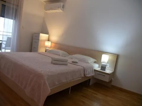 Izdavanje, jednosoban stan, 50m², Budva, Crna Gora - image 7