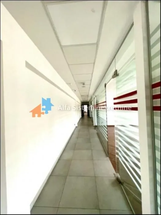Rent, office space, 325m², Retenzija, Beograd