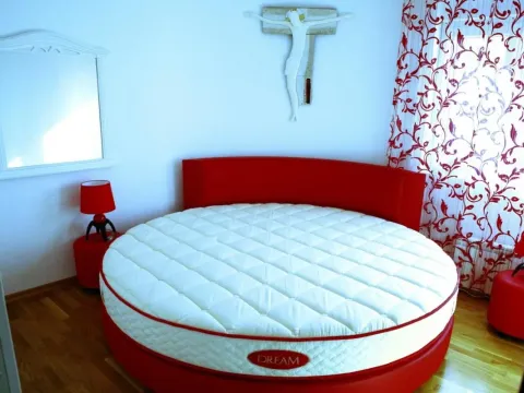 Prodaja, trosoban stan, 120m², Herceg Novi, Crna Gora - image 6