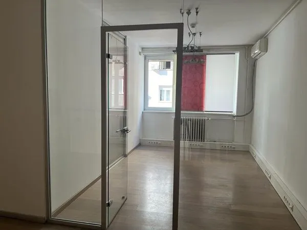 Rent, office space, 440m², Stari Grad, Beograd