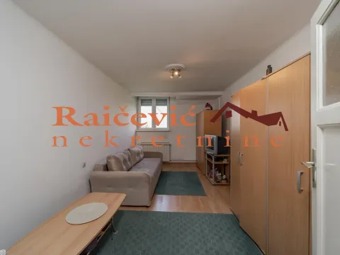 Prodaja, trosoban stan, 90m², Stari Grad, Beograd - image 4