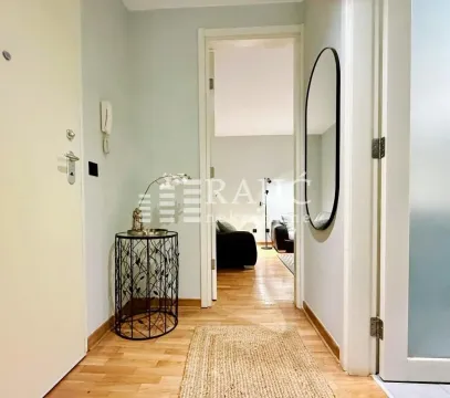 Rent, two bedroom apartment, 62m², Belvil, Beograd - image 7