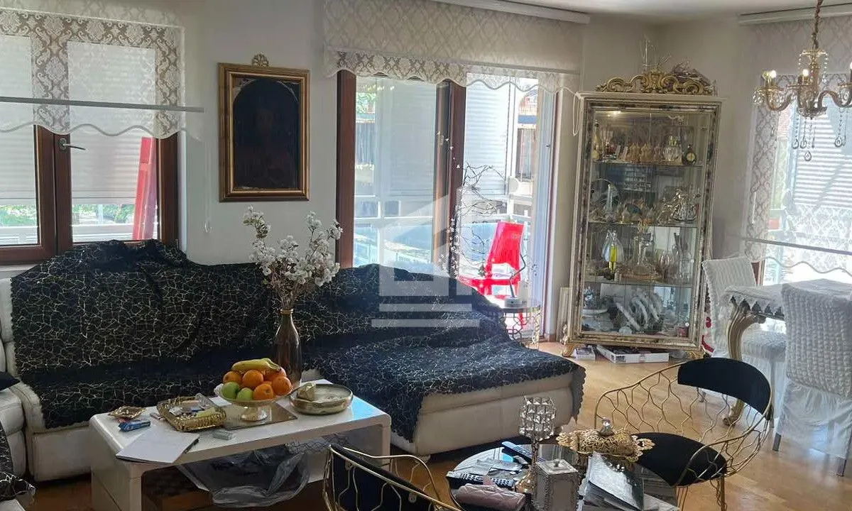 Prodaja, trosoban stan, 120m², Tološi, Podgorica