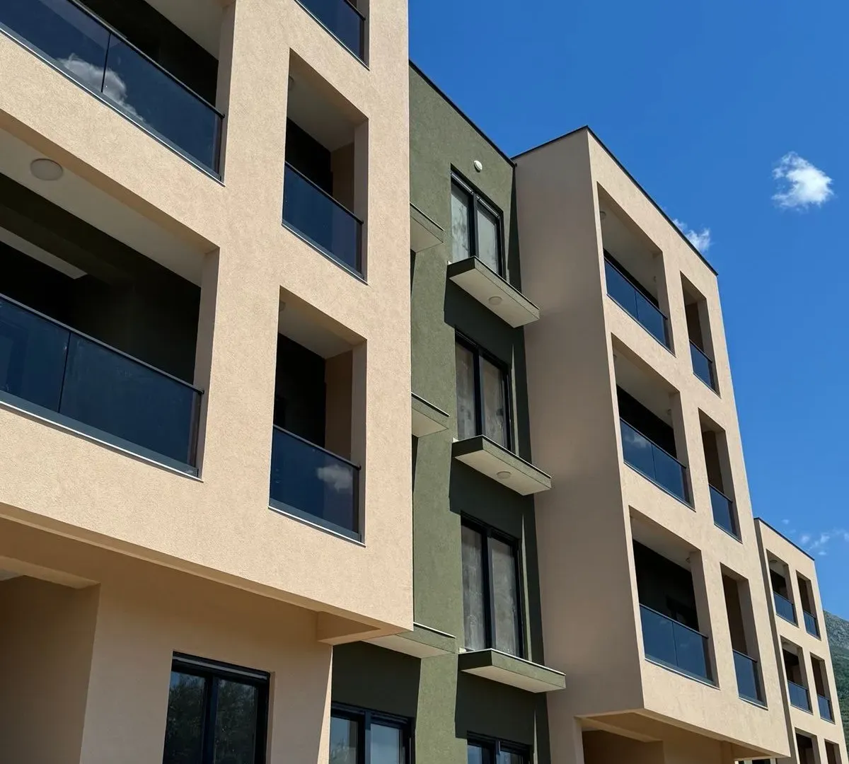 Sale, two bedroom apartment, 60m², Stari Bar, Bar