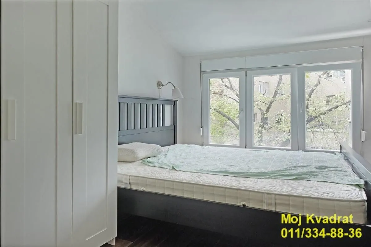 Prodaja, trosoban stan, 82m², Kalenić Pijaca, Vračar Sve Podlokacije