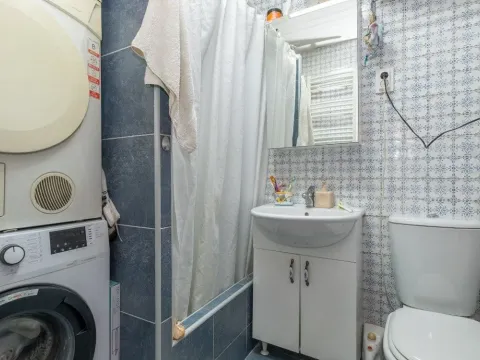 Izdavanje, trosoban stan, 97m², Pod Goricom, Podgorica - image 14