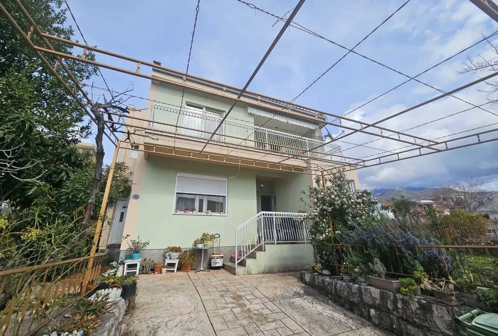 Prodaja, kuća, 160m², Šušanj, Bar