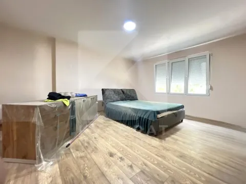 Rent, office space, 90m², Dalmatinska ulica, Podgorica - image 1